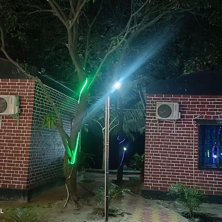 Modhubon Agro Tourism Hotel Bolpur Exterior photo